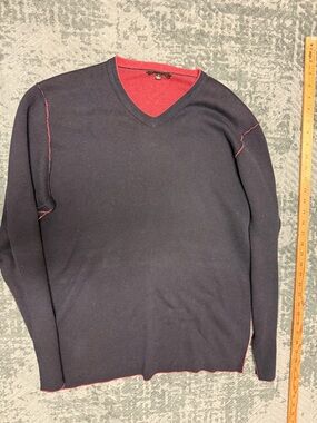 Saltaire Men's V-Neck Reversible-Look Sweater size small